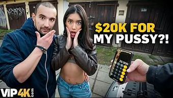 A cute babe had to sell her pussy to a stranger because of financial problems.